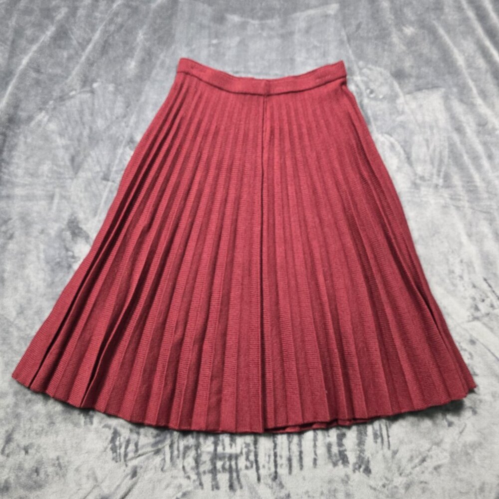 St. John Vintage Red Knit Sweater Pleated Skirt Set Medium - Picture 10 of 16